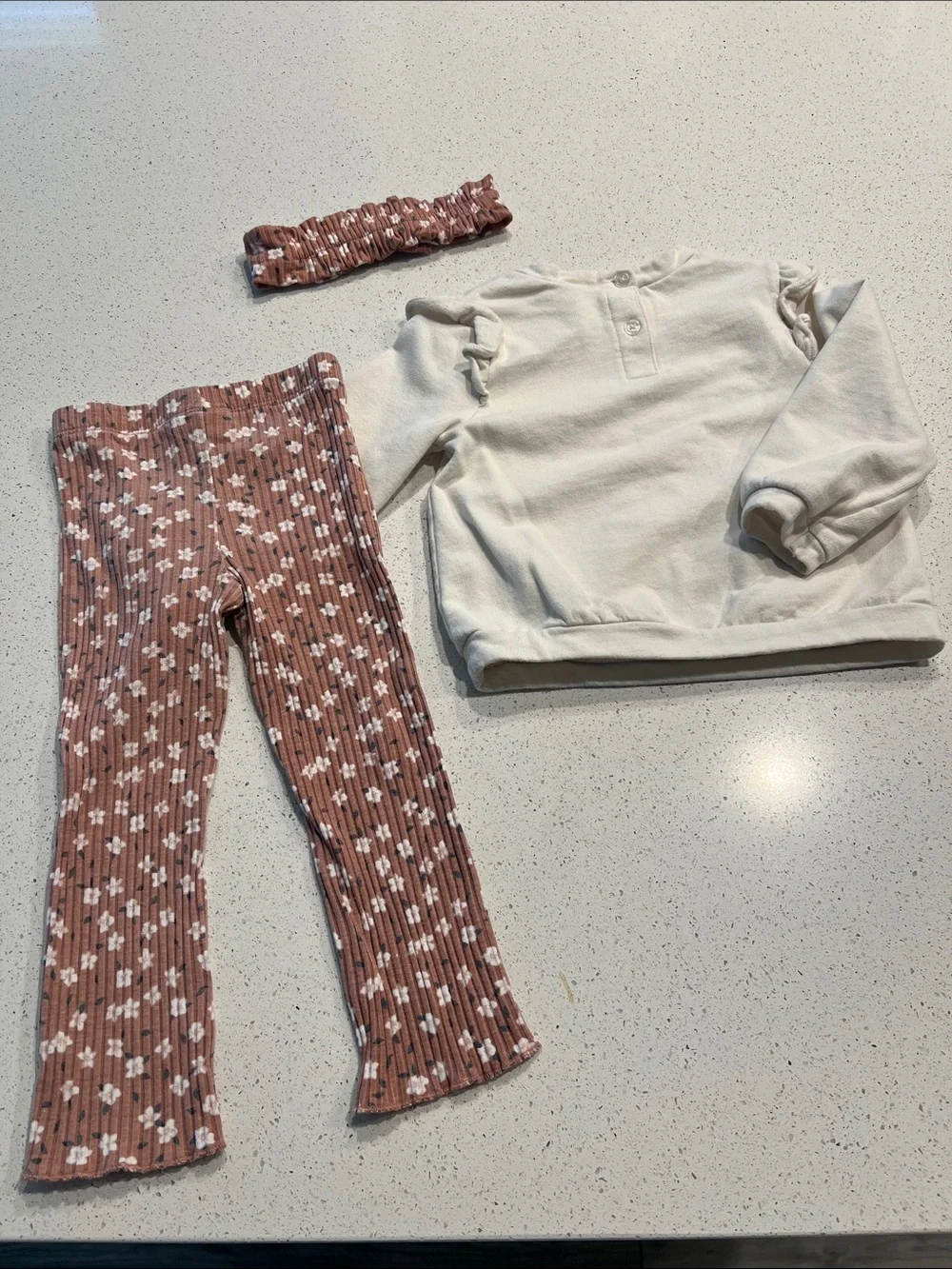 5/$35 NWOT Cream 